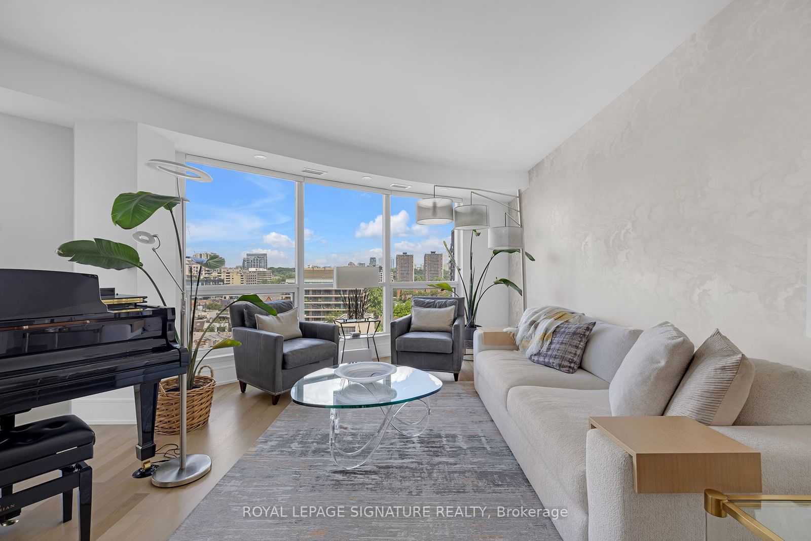 10 Bellair St, unit 905 for sale - image #4