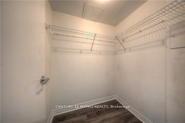 300 Bloor St E, unit 806 for rent