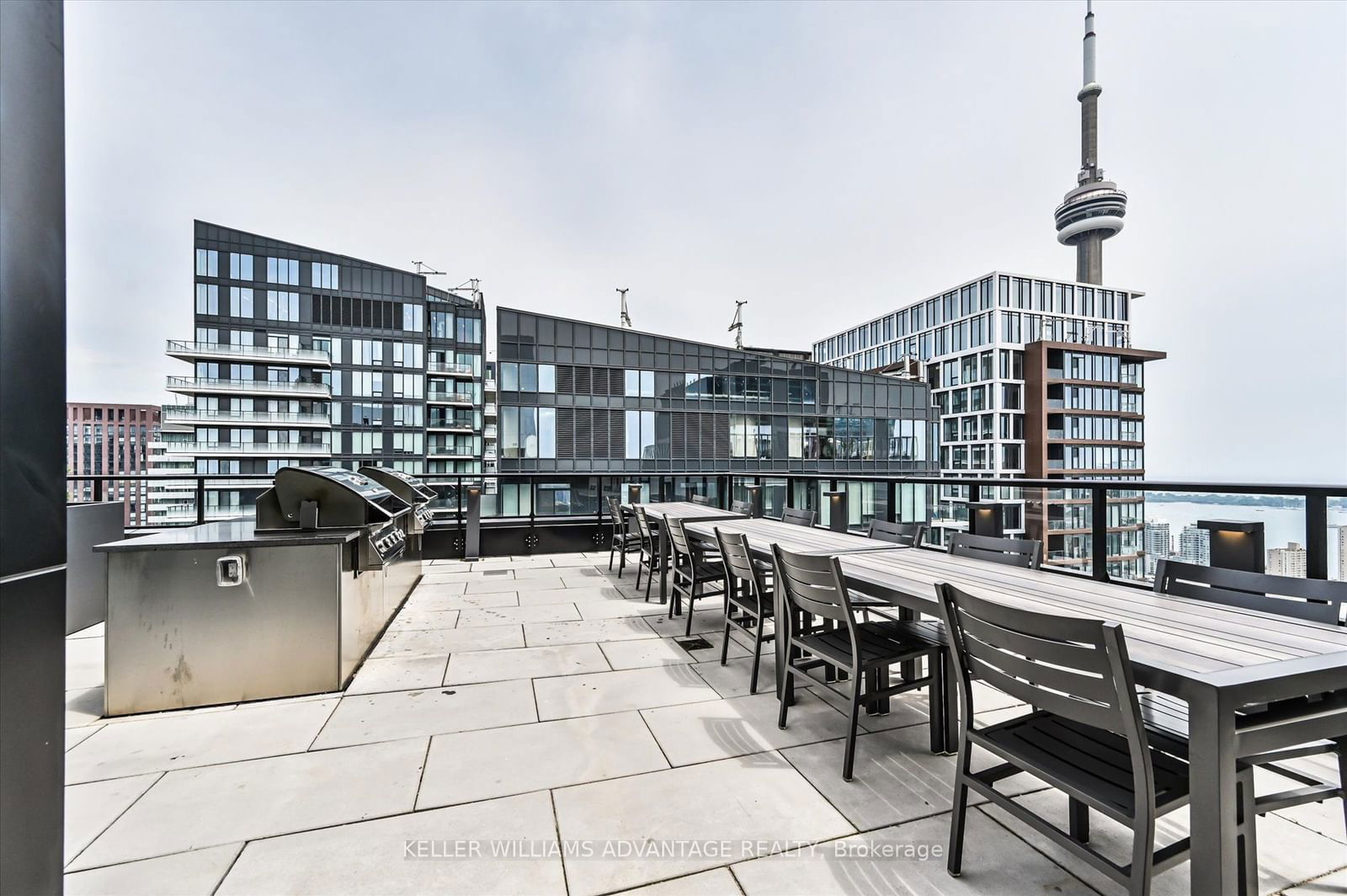 357 King St W, unit 1502 for sale