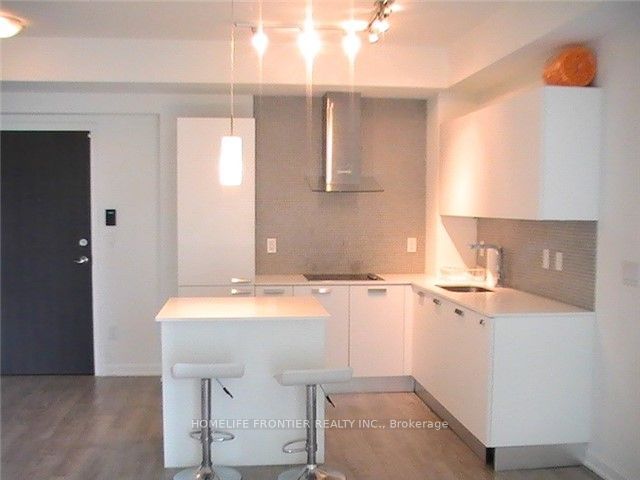 9 Bogert Ave, unit 1904 for rent - image #2