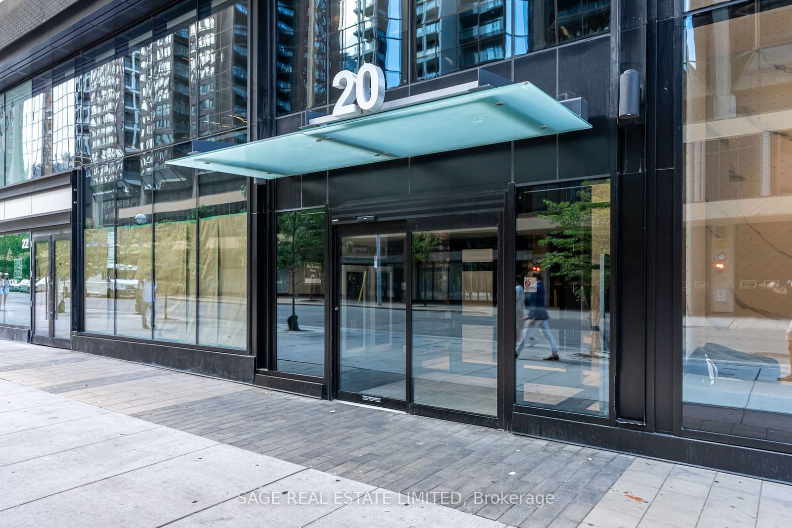 20 Edward St, unit Ph1 for sale