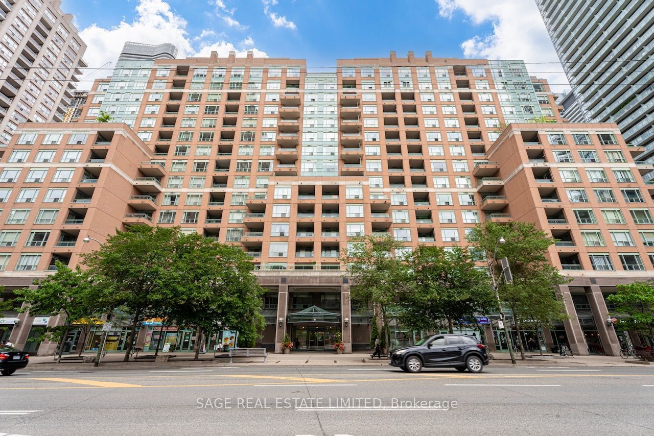 889 Bay St, unit 1612 for sale