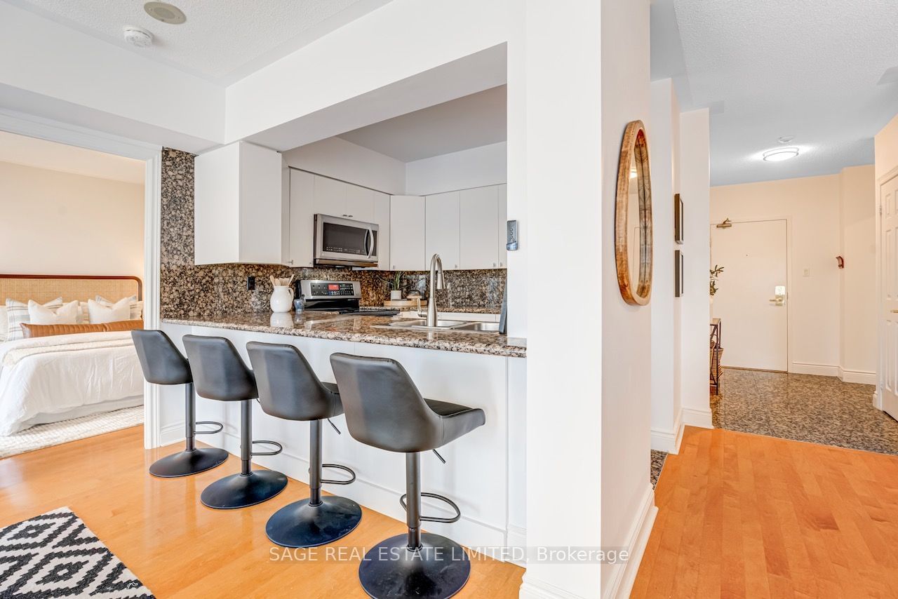 889 Bay St, unit 1612 for sale - image #14