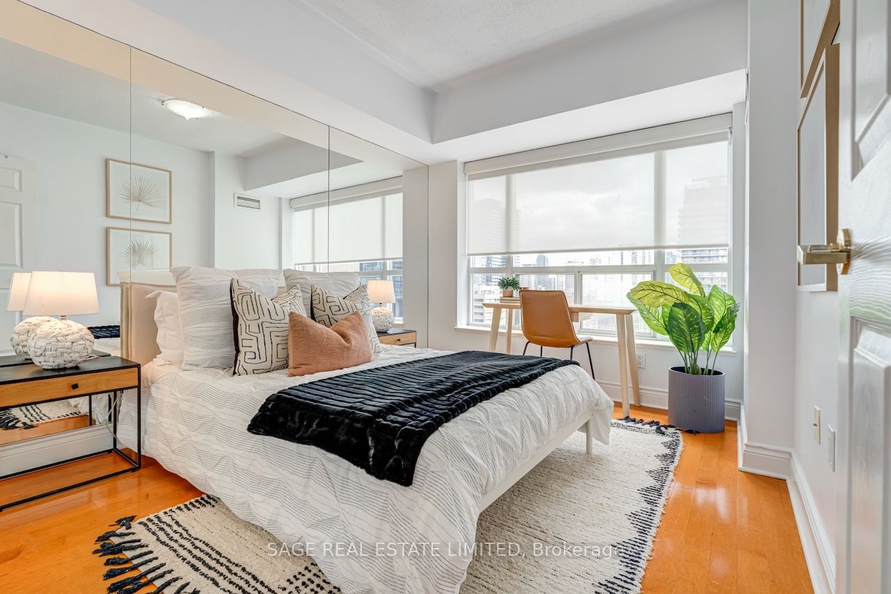 889 Bay St, unit 1612 for sale - image #28