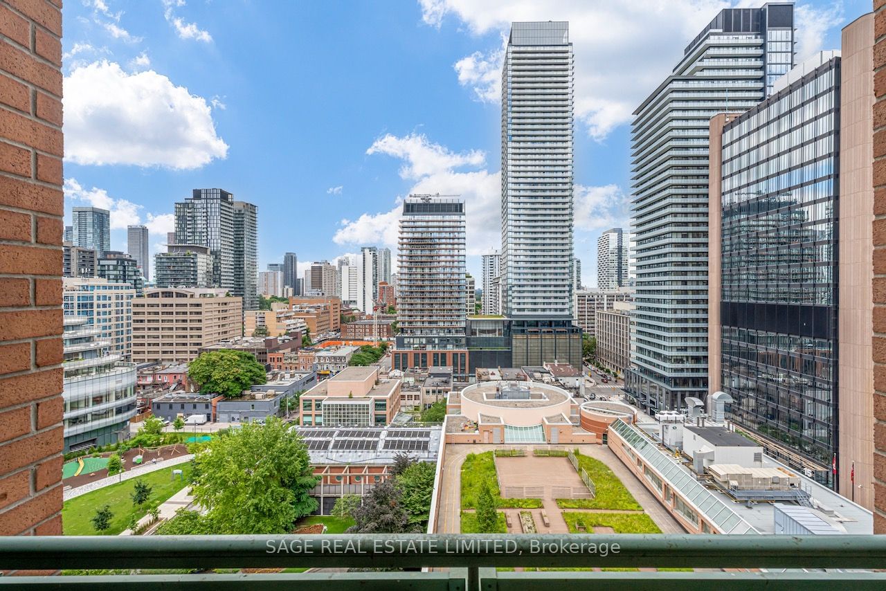 889 Bay St, unit 1612 for sale - image #35