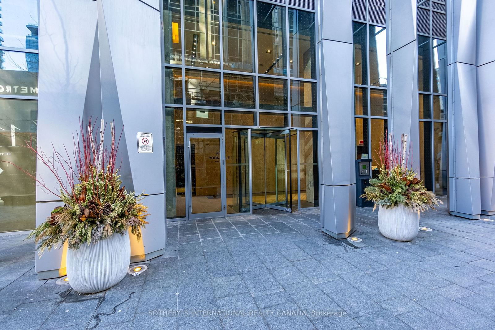 1 Yorkville Ave, unit 5405 for rent - image #26