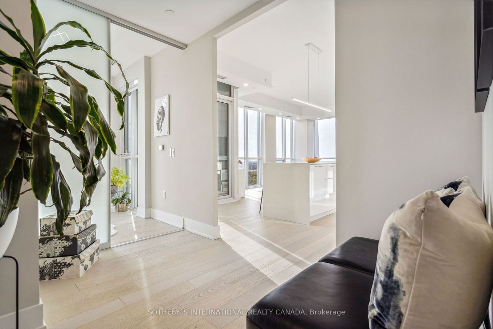 1 Yorkville Ave, unit 5405 for rent