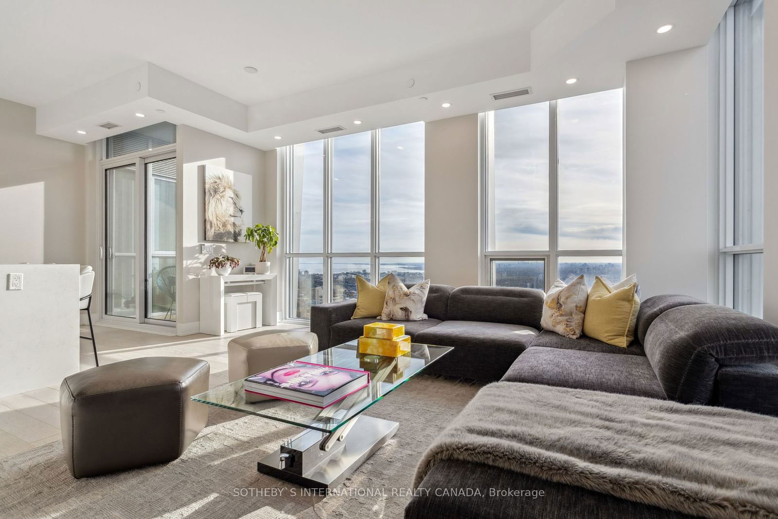 1 Yorkville Ave, unit 5405 for rent