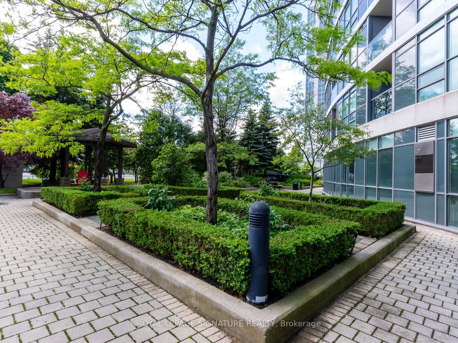 28 Harrison Garden Blvd, unit 1207 for sale - image #36