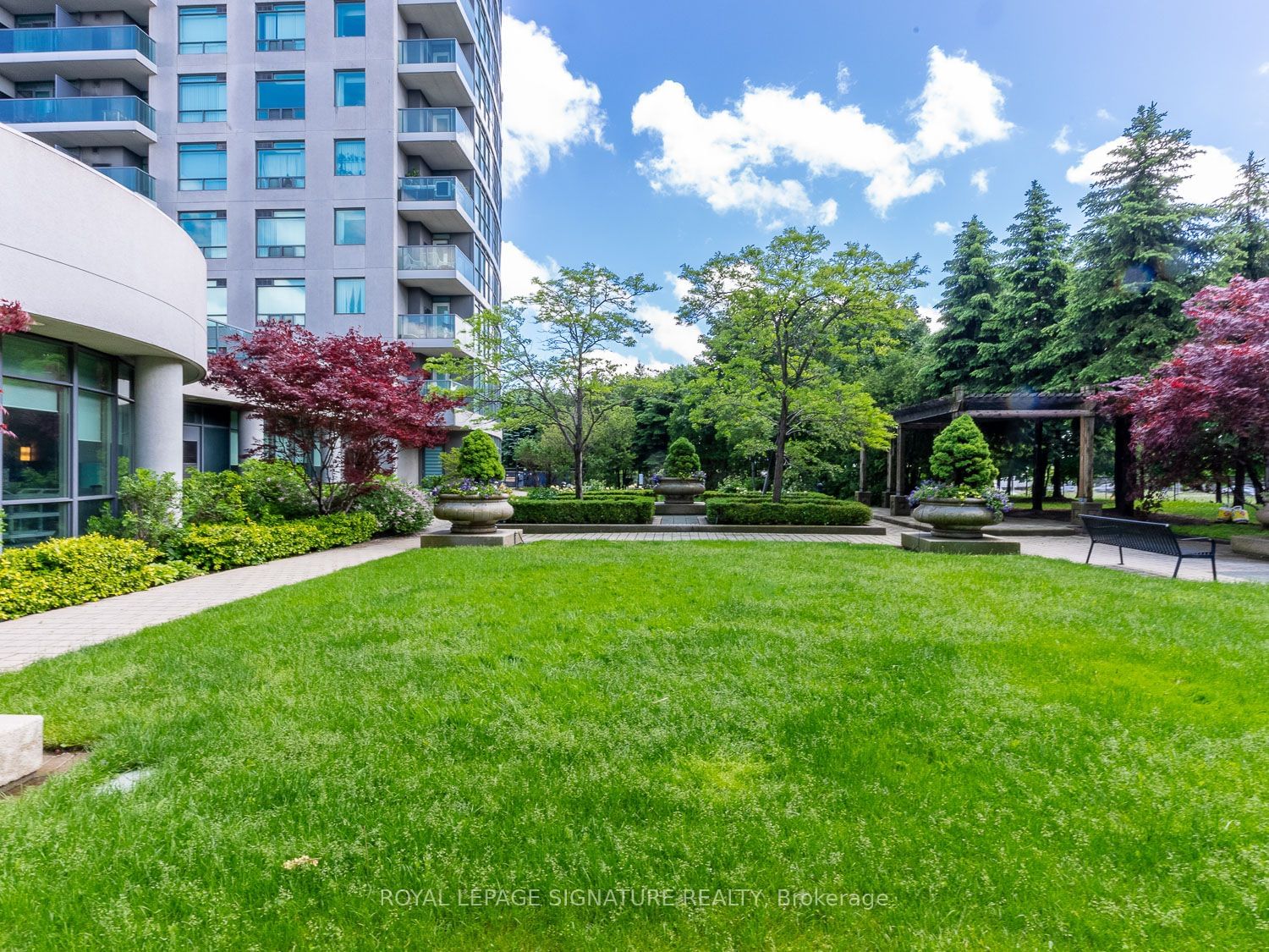 28 Harrison Garden Blvd, unit 1207 for sale - image #37