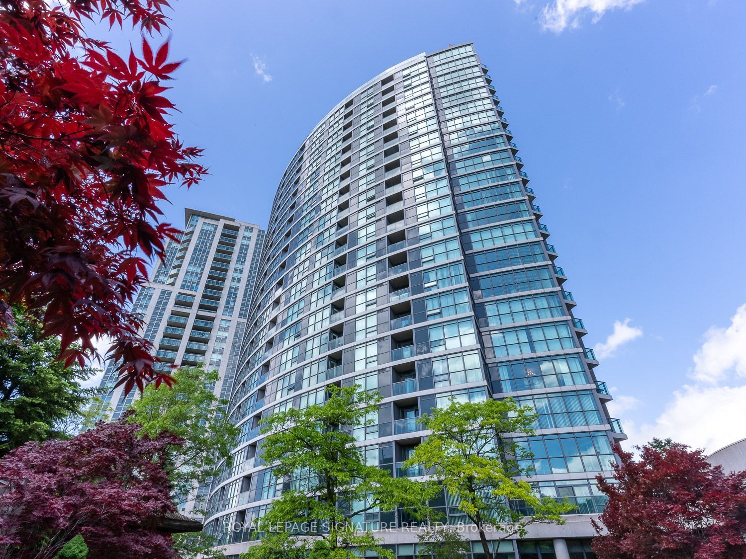 28 Harrison Garden Blvd, unit 1207 for sale - image #38