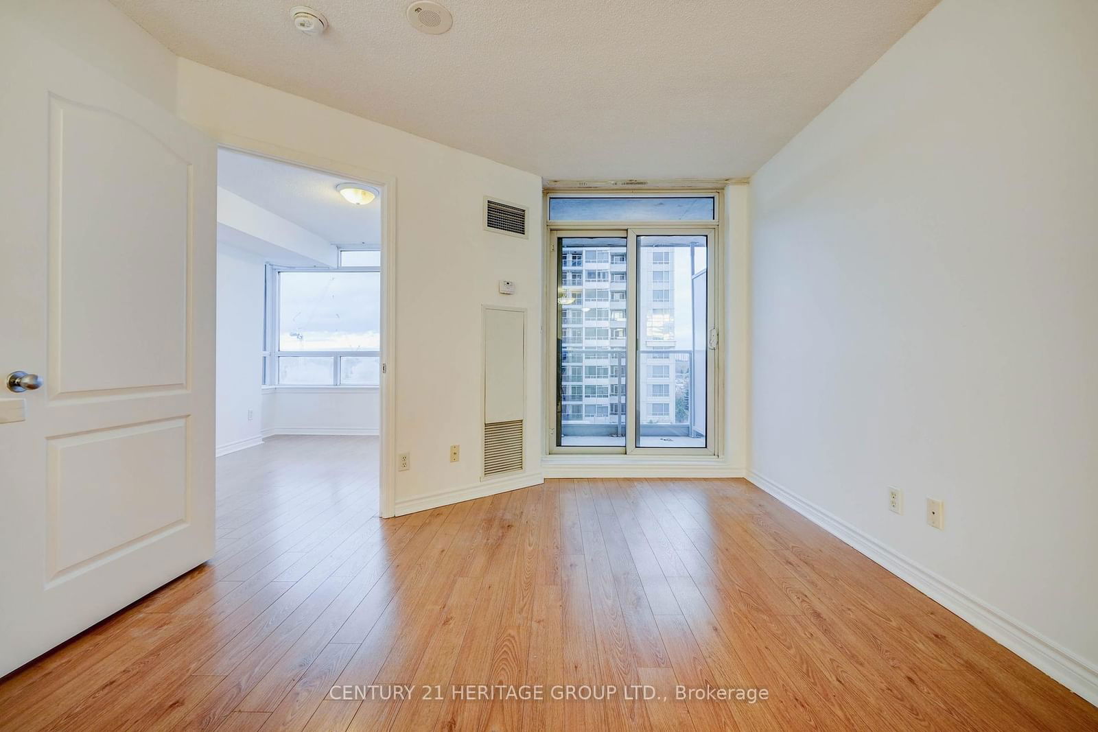 1 Rean Dr, unit 606 for sale - image #14