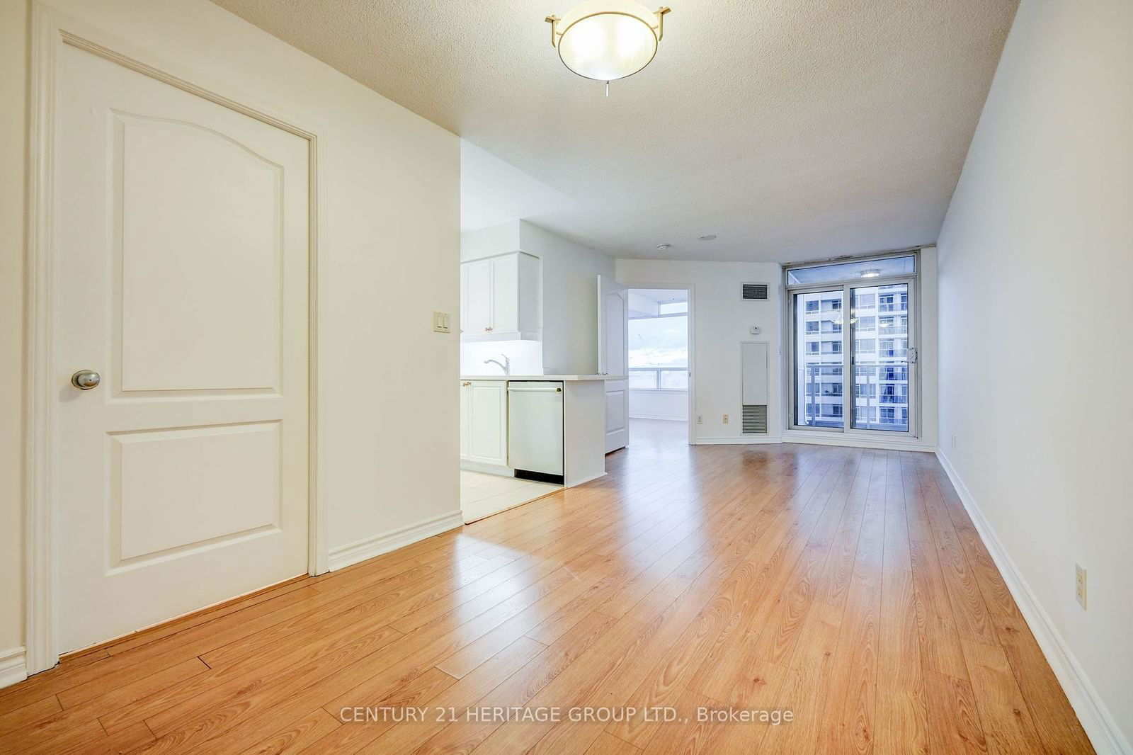 1 Rean Dr, unit 606 for sale - image #7