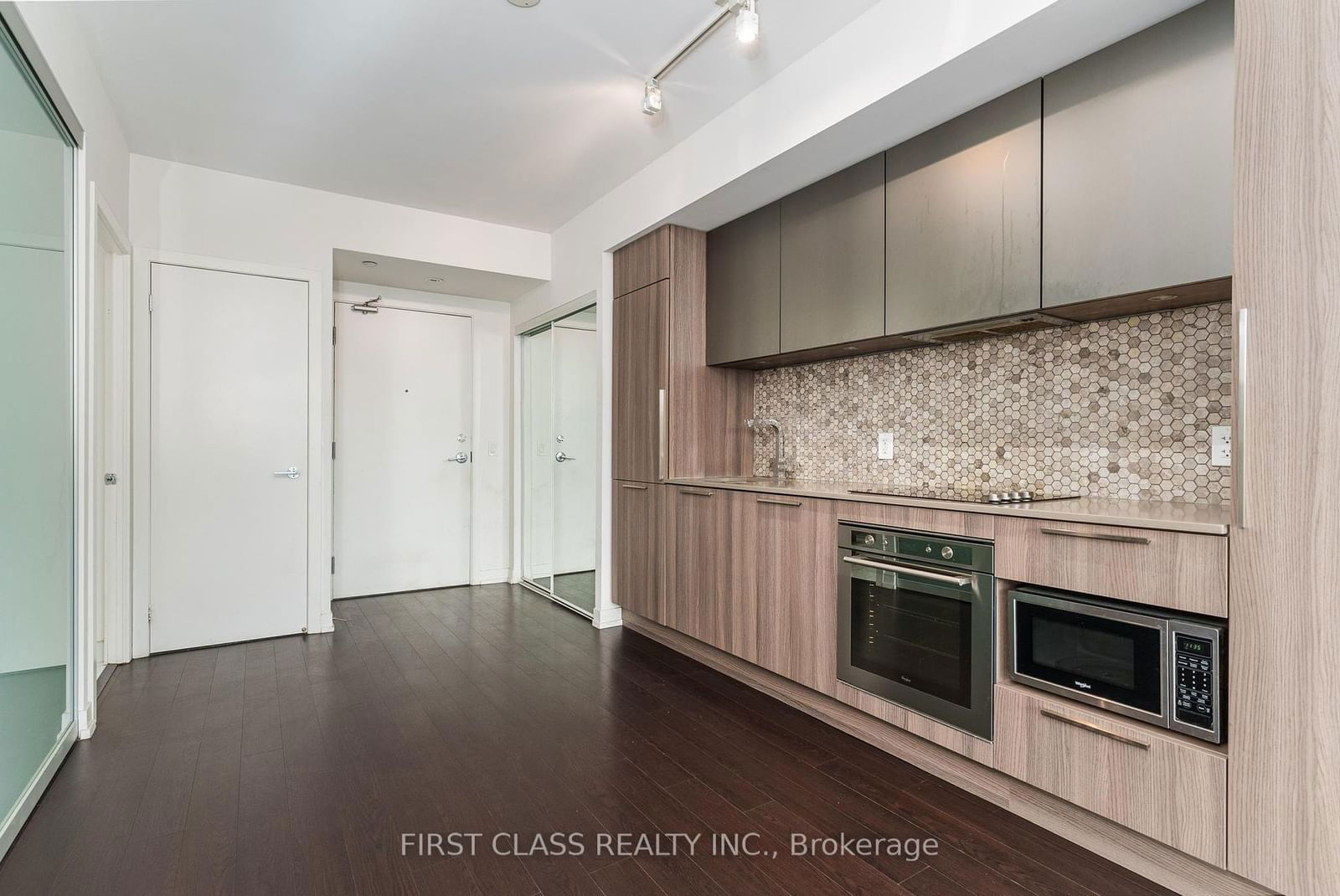 85 Wood St, unit 1711 for sale - image #5