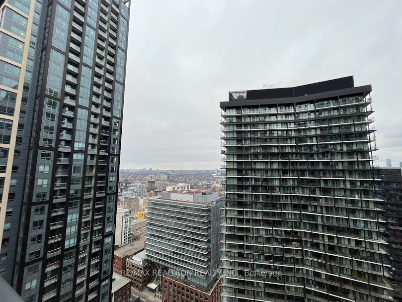 101 Peter St, unit 3001 for sale - image #25