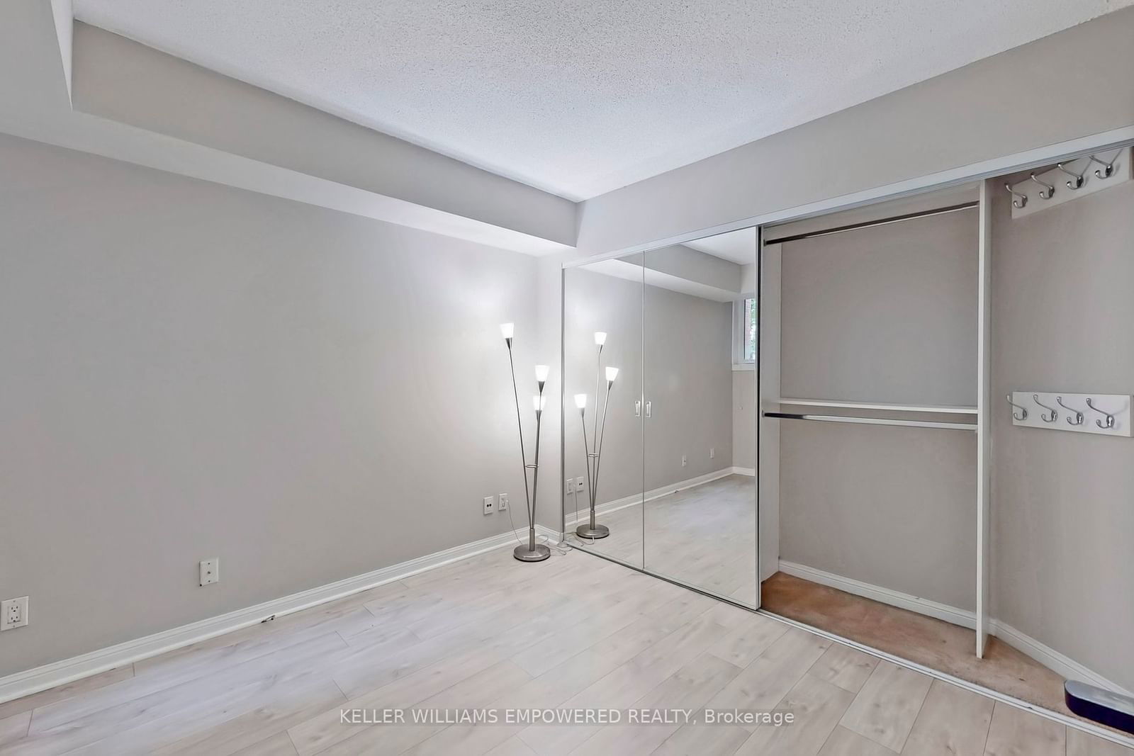 7 Sudbury St N, unit 701 for rent - image #16