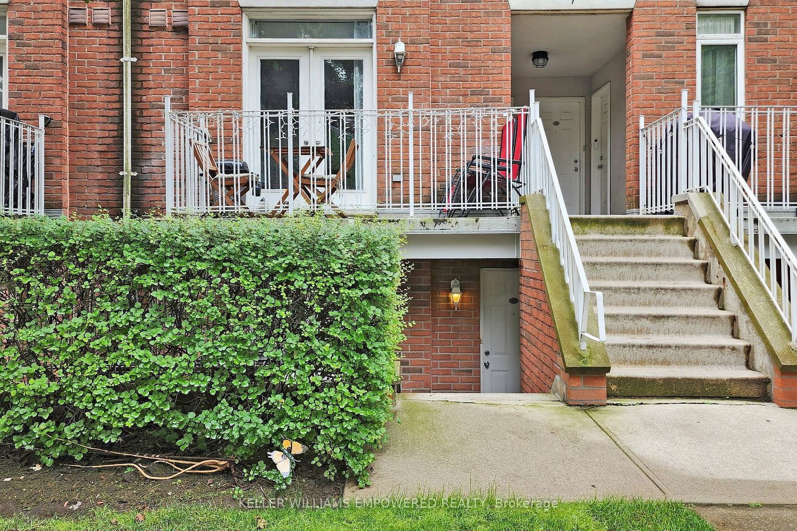 King West Townhomes, Downtown, Toronto