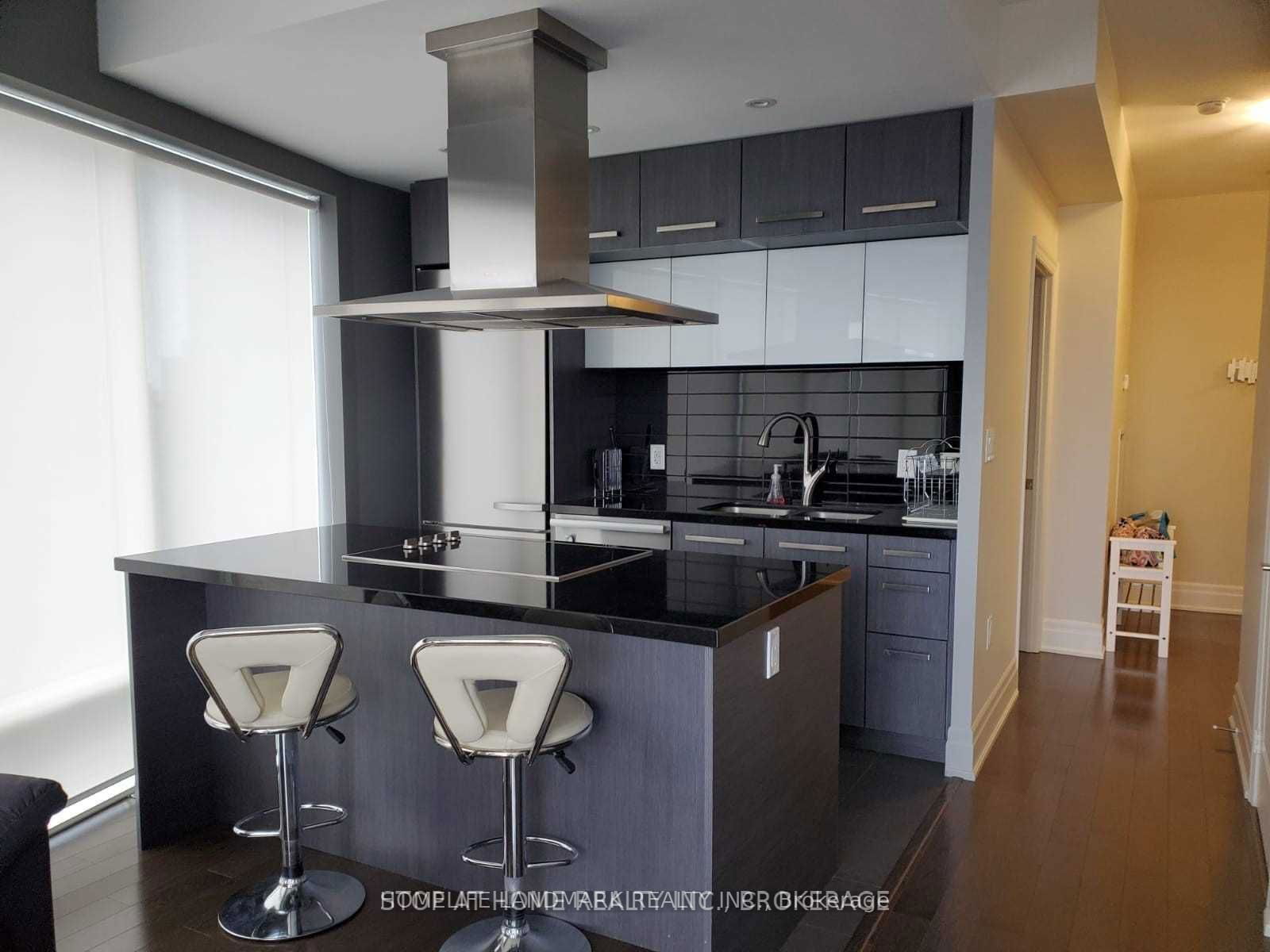 8 The Esplanade, unit 3111 for rent