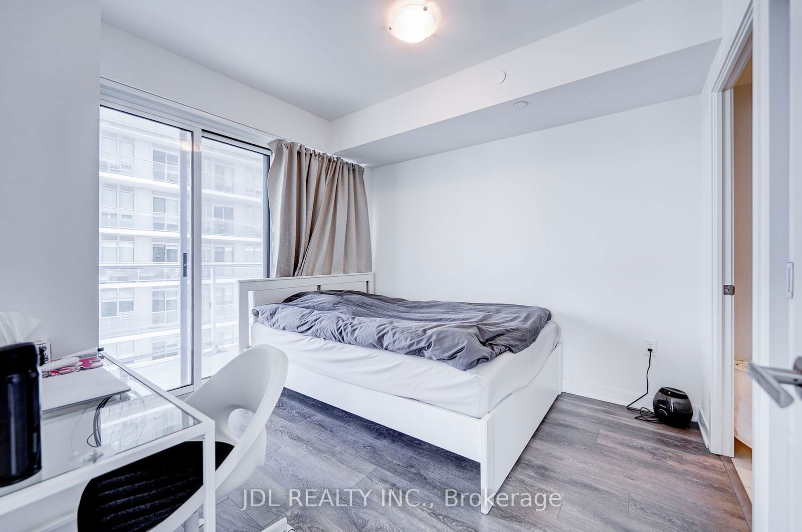 99 Broadway Ave, unit 3104 for sale