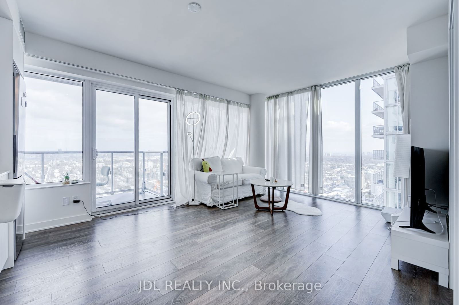 99 Broadway Ave, unit 3104 for sale - image #3