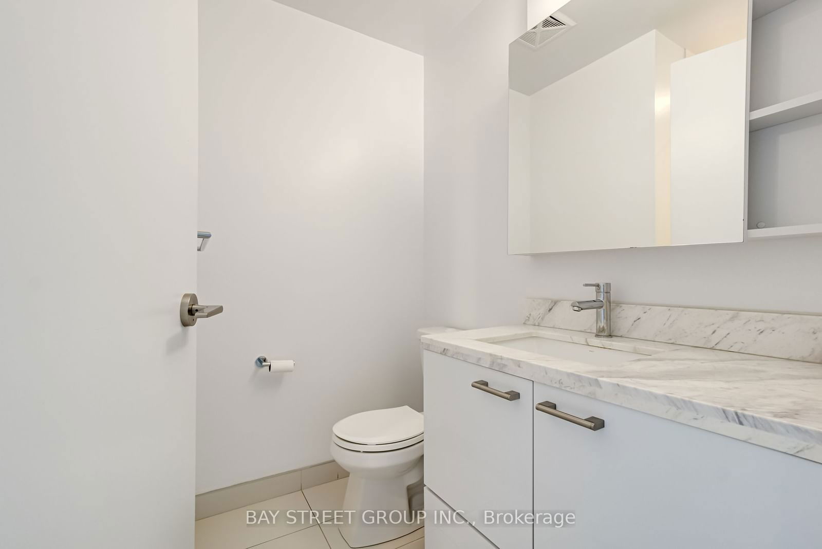 2221 Yonge St, unit 4206 for sale - image #22