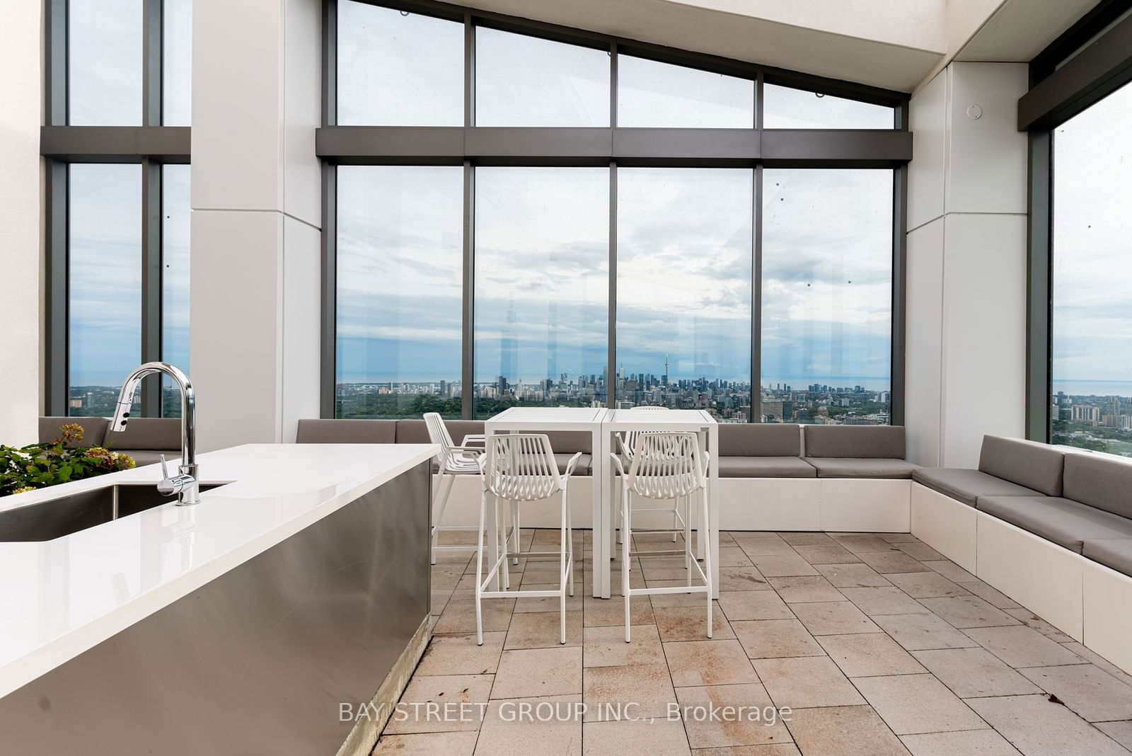 2221 Yonge St, unit 4206 for sale - image #34