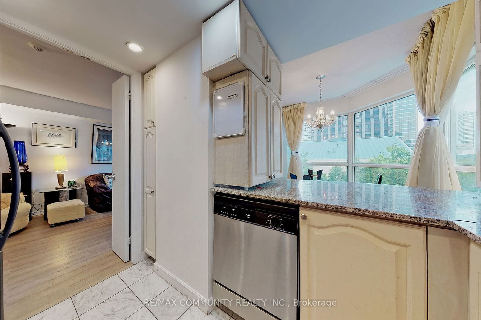 8 Park Rd, unit 1612 for rent - image #22