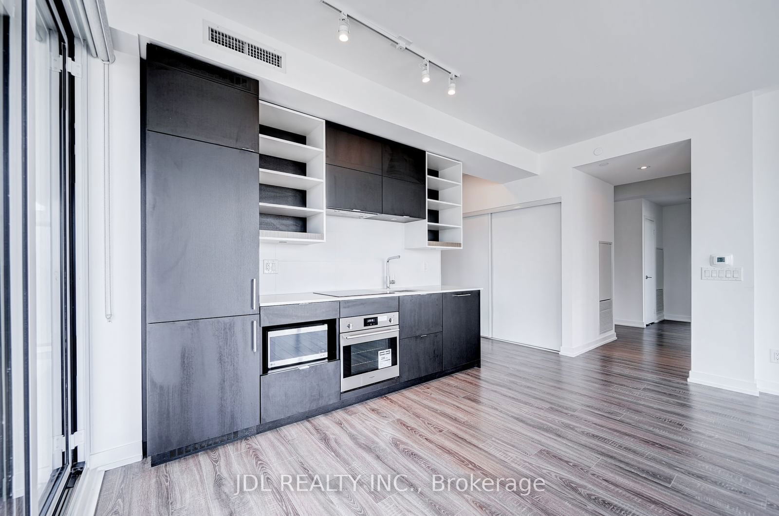 20 Edward St, unit 1503 for sale