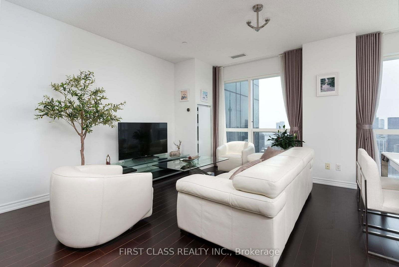 386 Yonge St, unit 5610 for rent - image #3