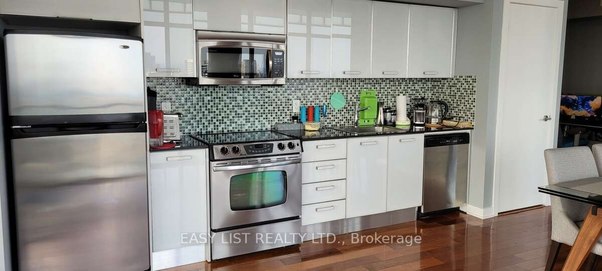 33 Charles St E, unit 3903 for sale - image #26