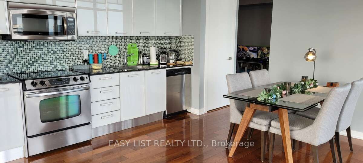 33 Charles St E, unit 3903 for sale - image #32