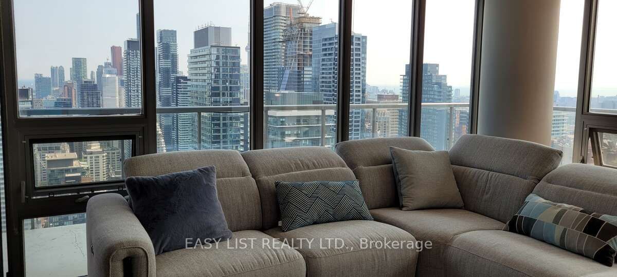 33 Charles St E, unit 3903 for sale - image #8