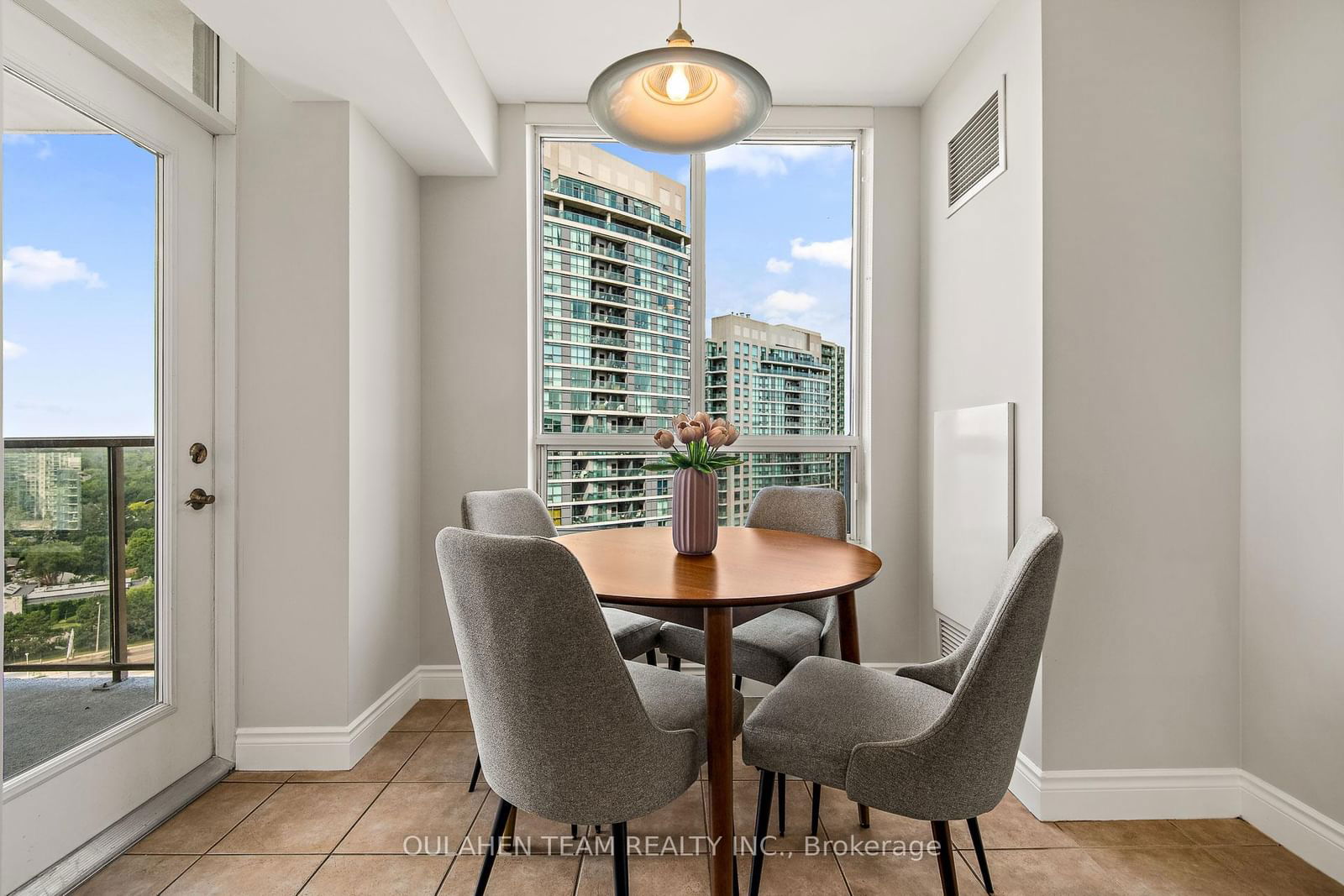 78 Harrison Garden Blvd, unit 1612 for sale - image #17