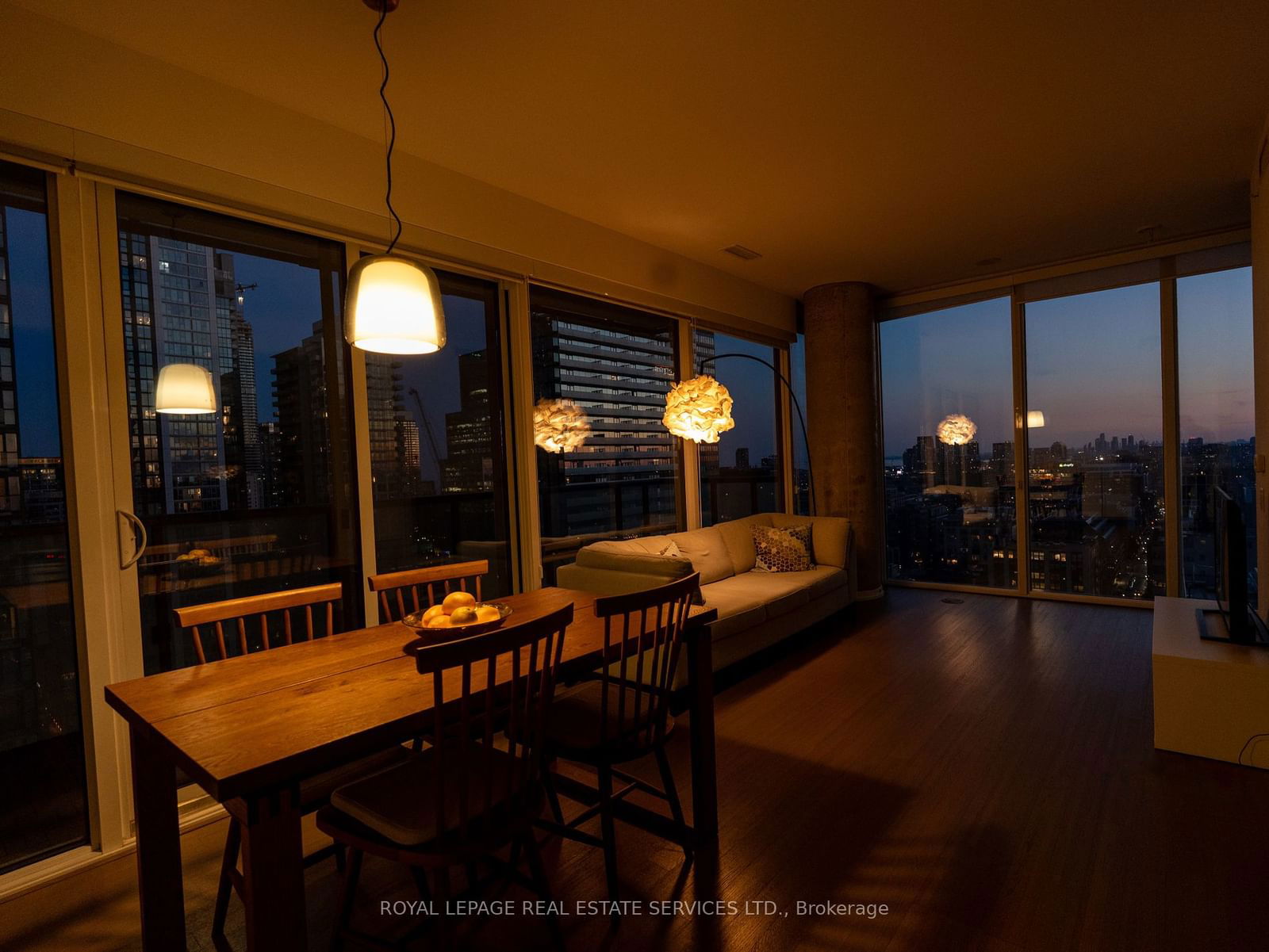 101 Peter St, unit 2309 for sale - image #1