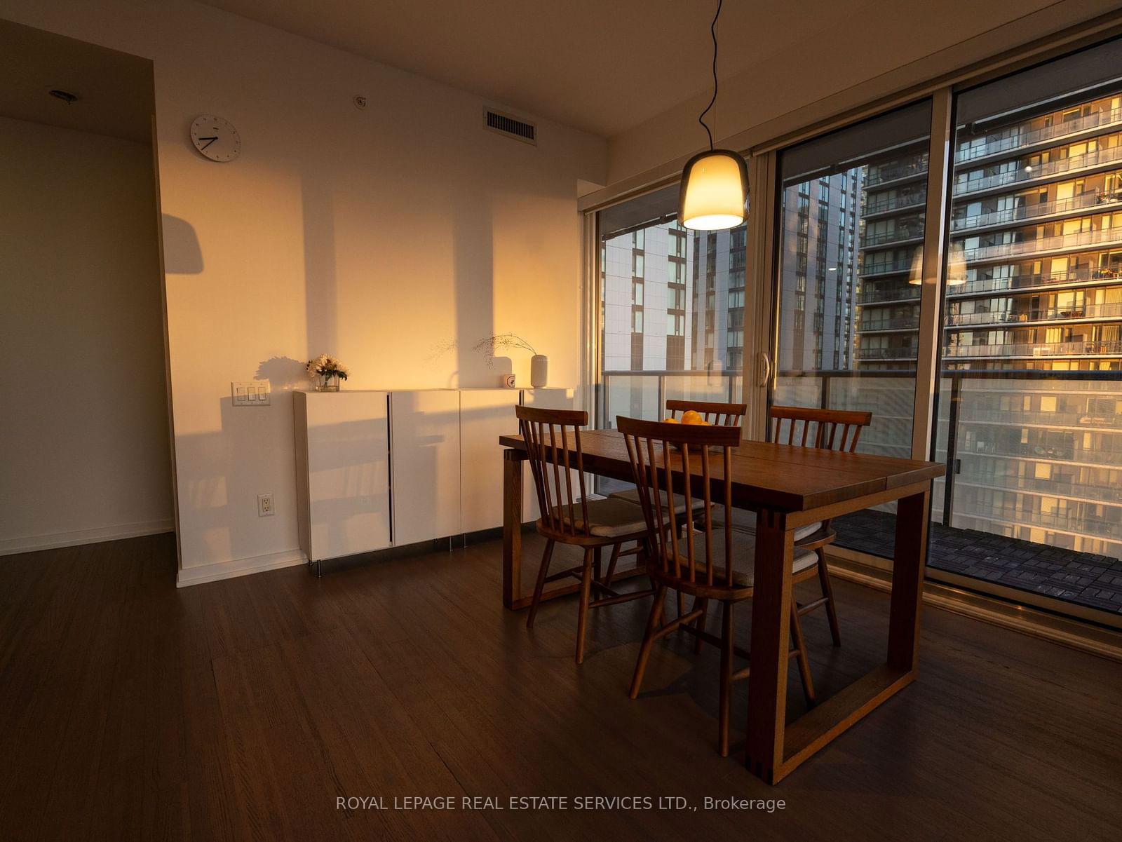 101 Peter St, unit 2309 for sale - image #16