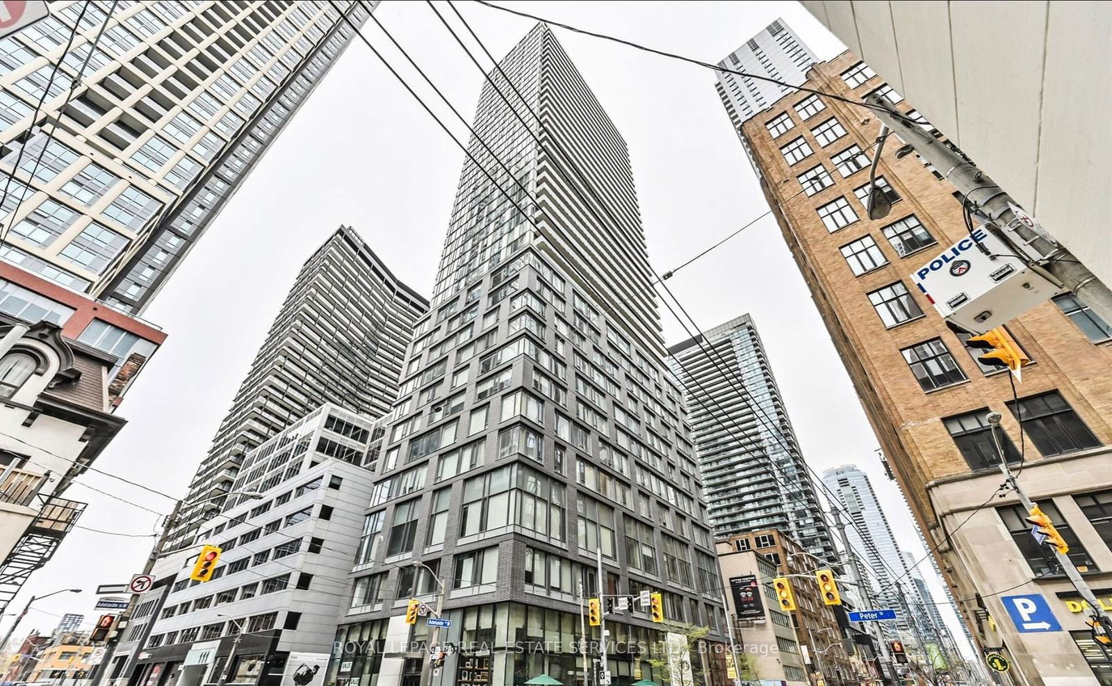 101 Peter St, unit 2309 for sale - image #2