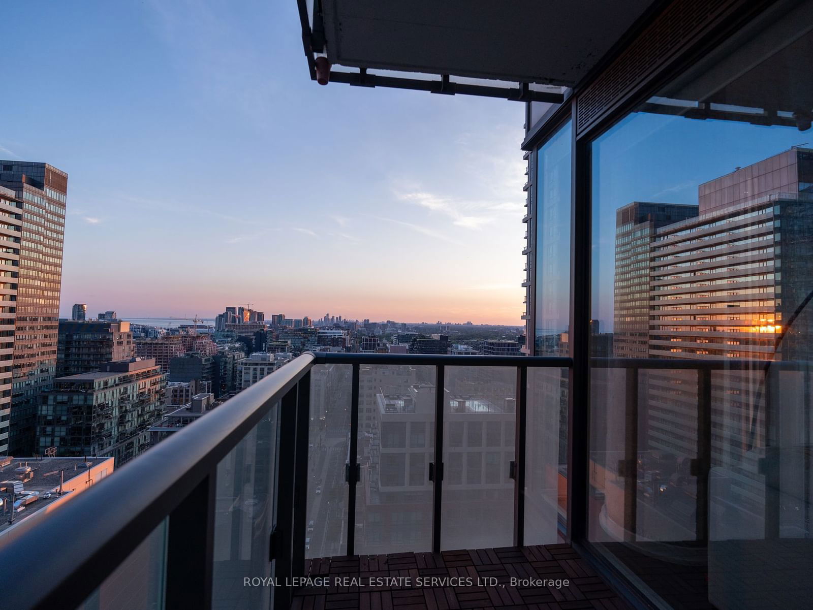 101 Peter St, unit 2309 for sale - image #33