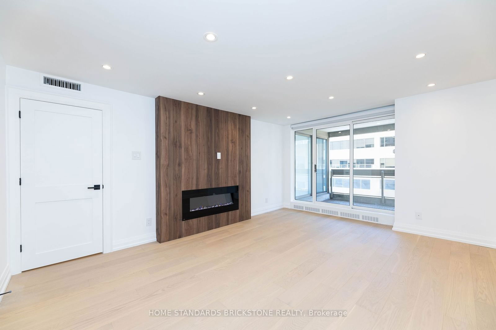 61 ST CLAIR Ave W, unit 805 for sale - image #35