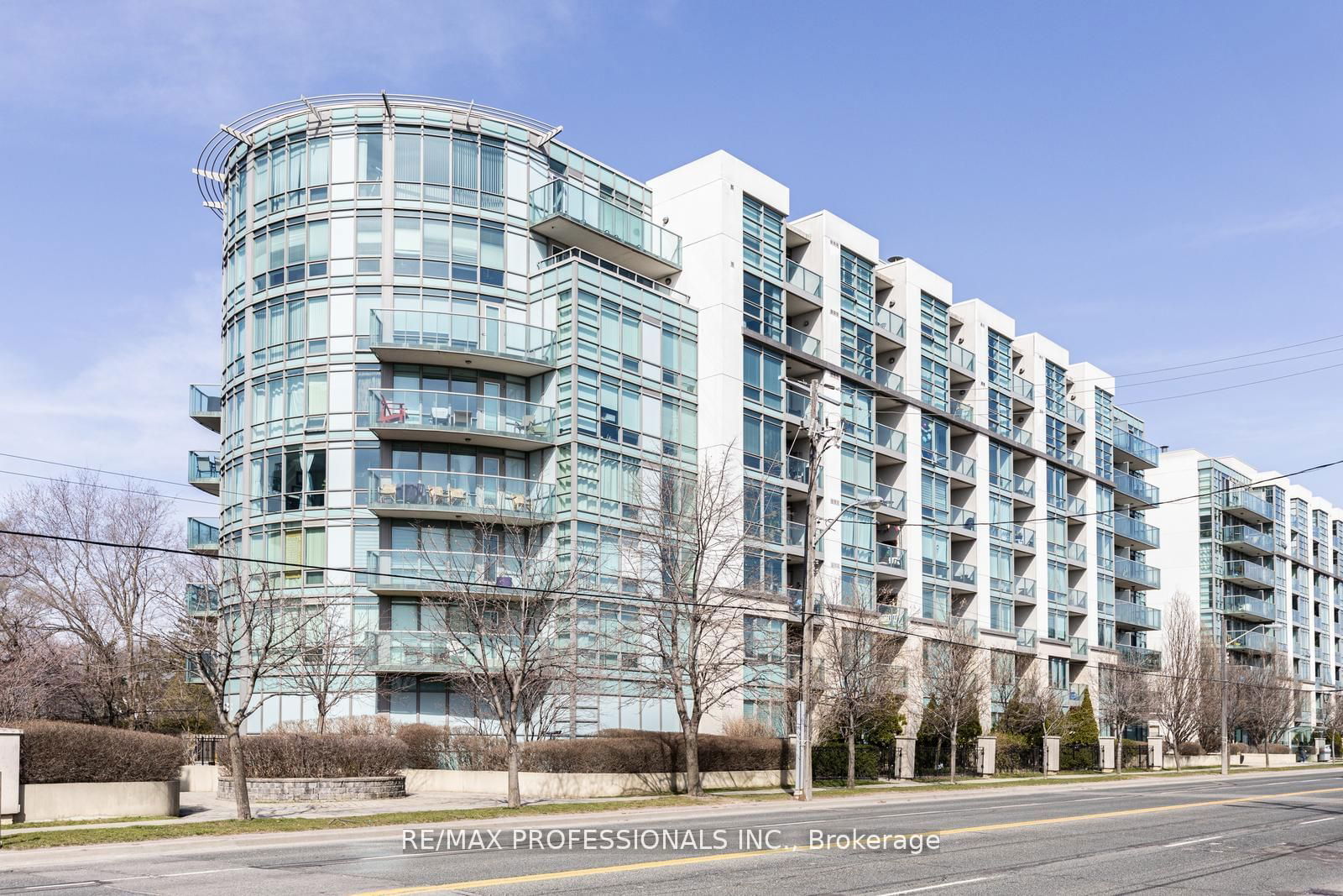 3830 Bathurst St, unit 108 for sale