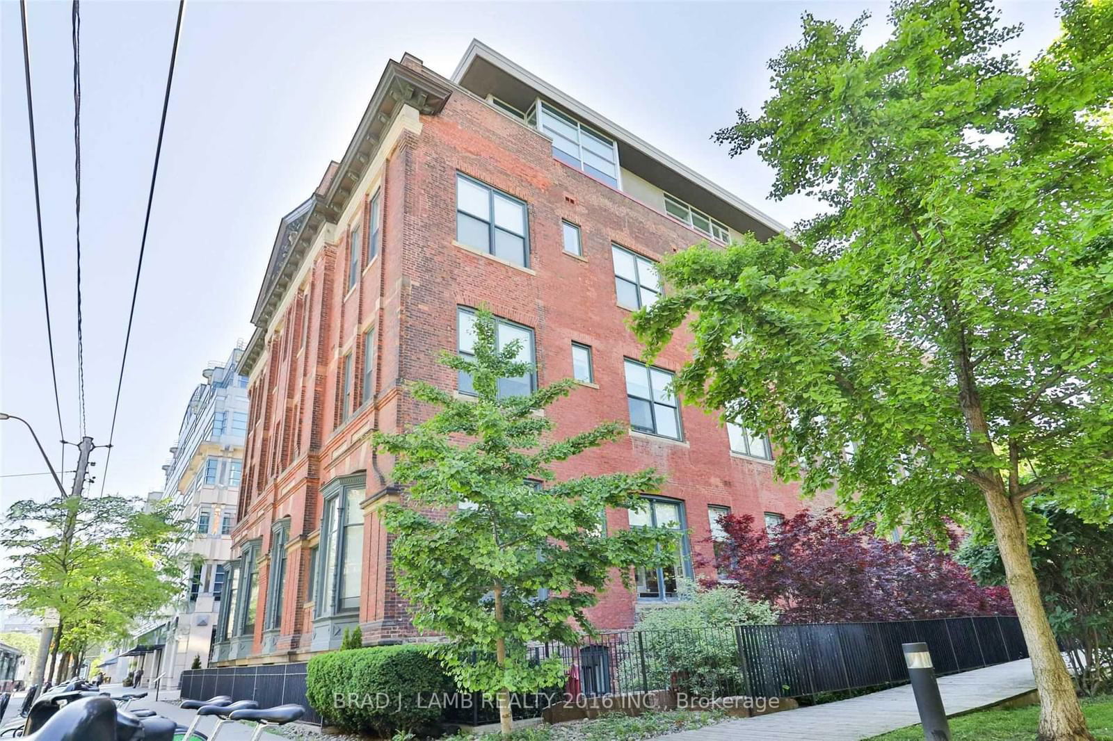 915 King St, unit 409 for sale - image #1