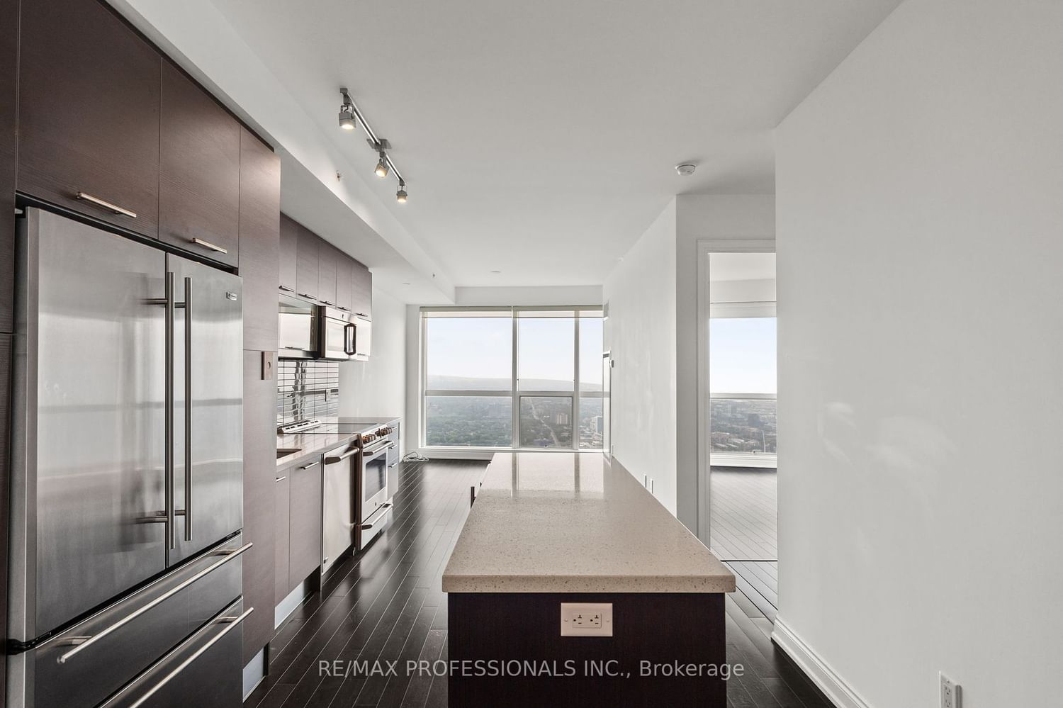 388 Yonge St, unit 6605 for sale - image #5