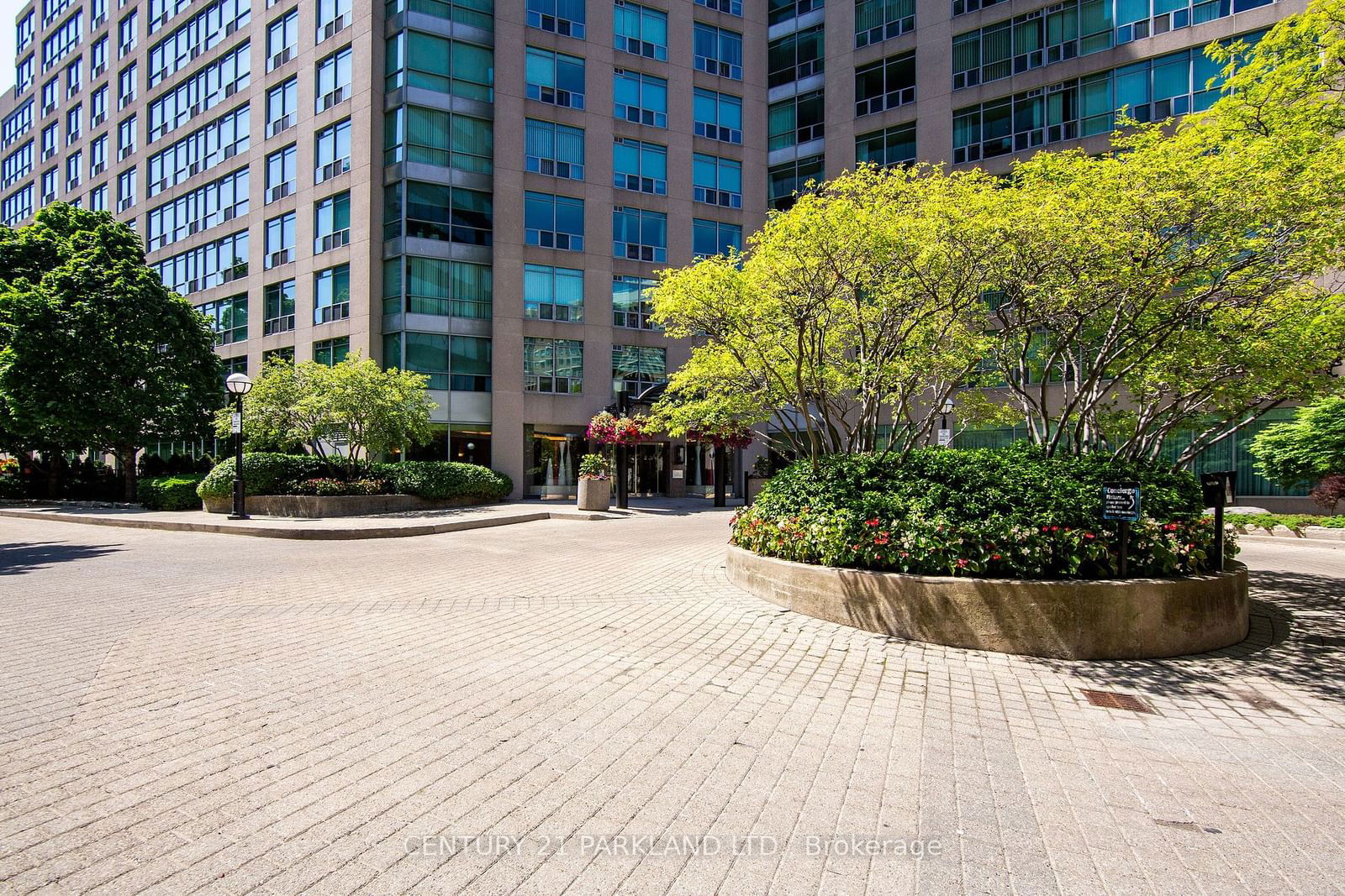 942 Yonge St, unit 506 for sale - image #29