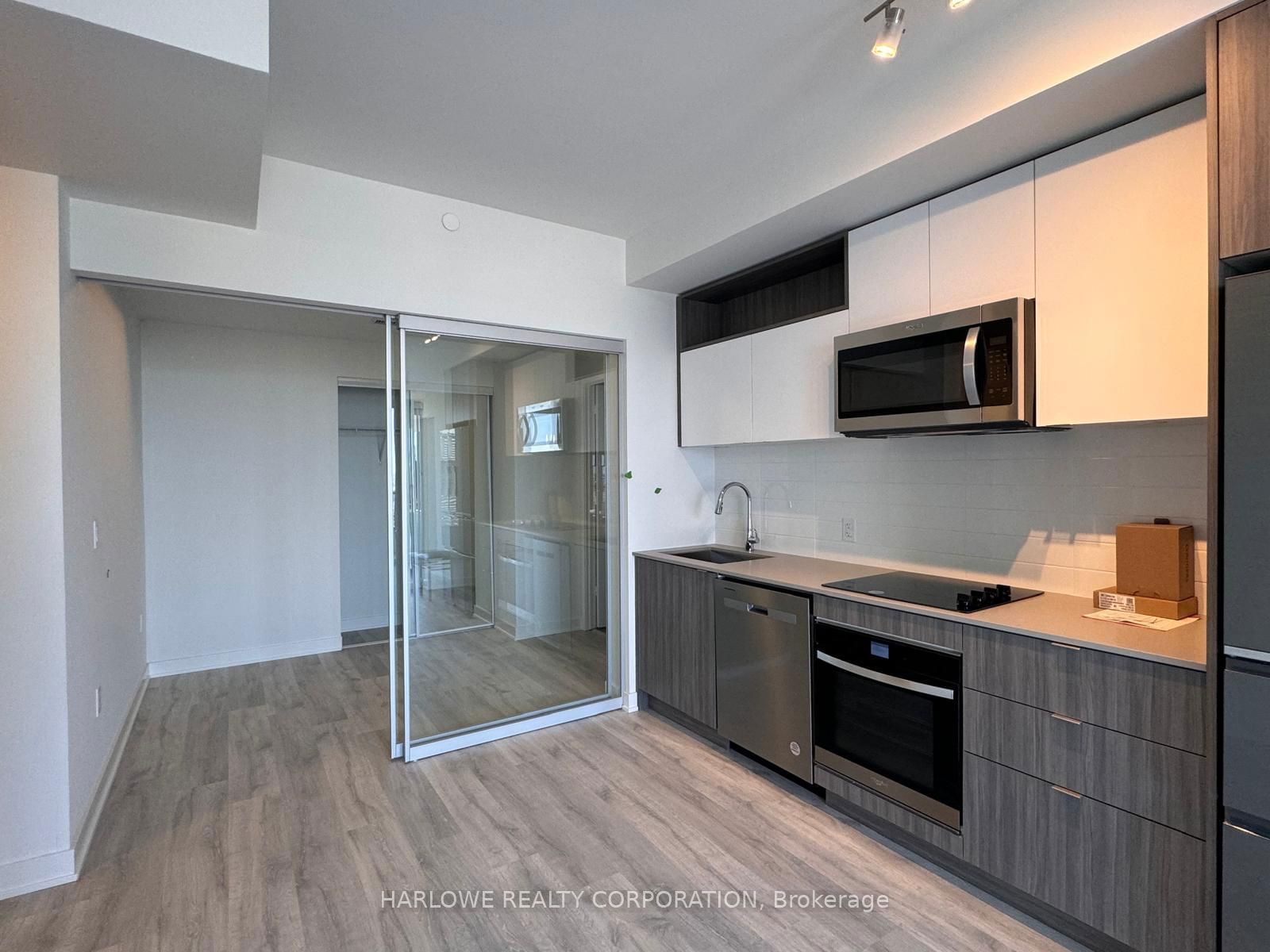 70 Princess St, unit 2303 E for rent - image #3