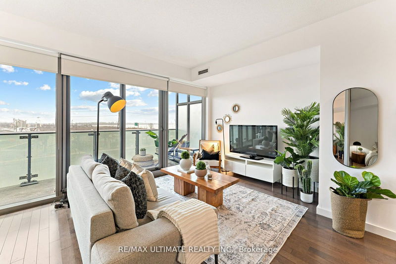 390 Cherry St, unit 608 for sale - image #1