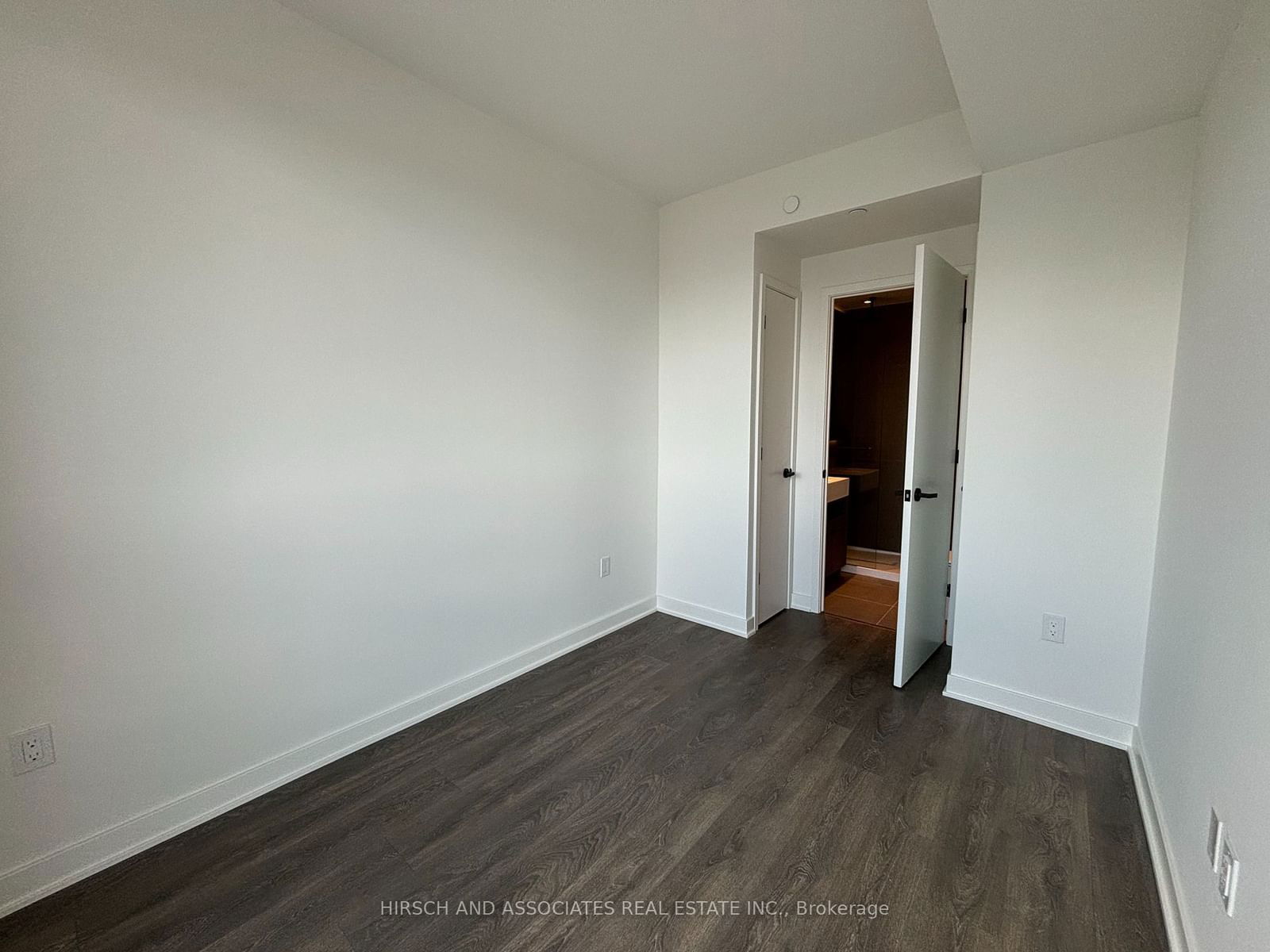 55 Charles St E, unit 2404 for rent - image #29