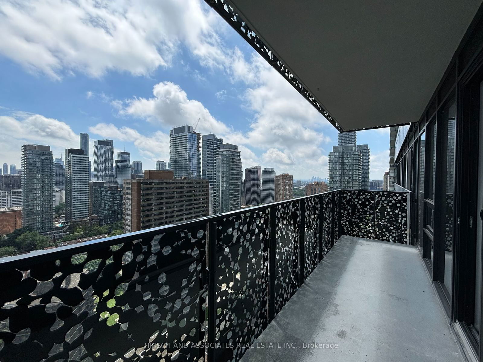 55 Charles St E, unit 2404 for rent