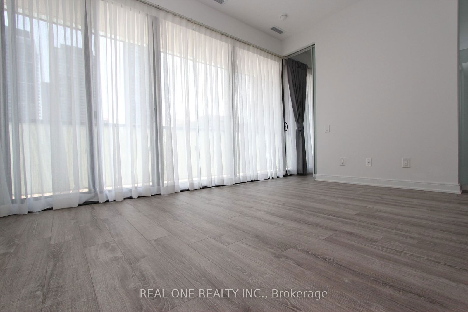 50 Charles St E, unit 912 for rent - image #3