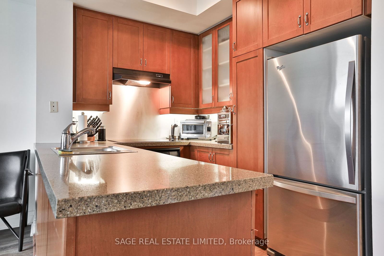 20 Scrivener Sq, unit 608 for rent - image #13