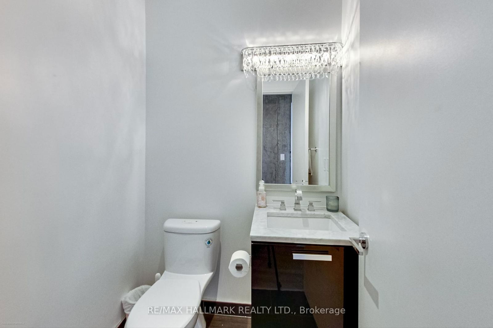 224 King St W, unit 4301 for rent - image #29