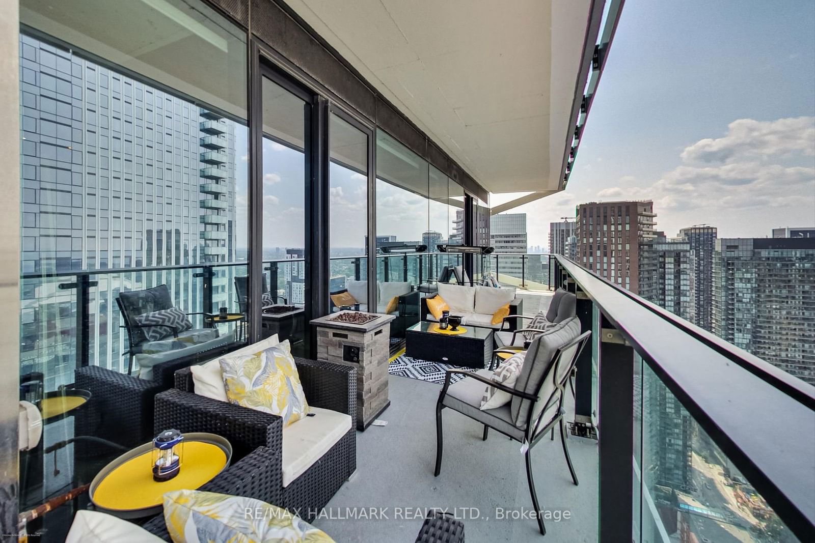 224 King St W, unit 4301 for rent - image #31